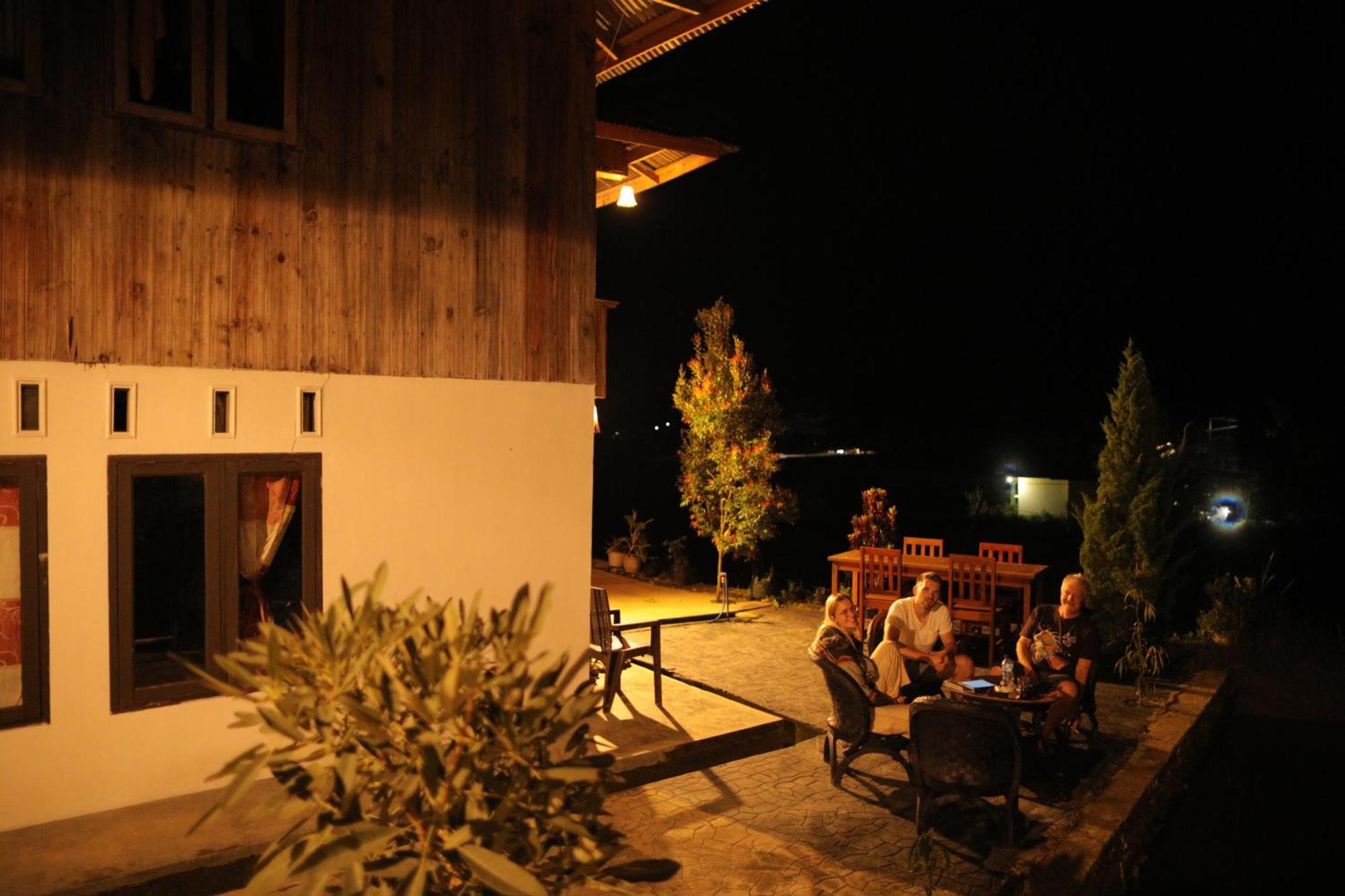 Mama Tia Family Homestay Rantepao Kültér fotó